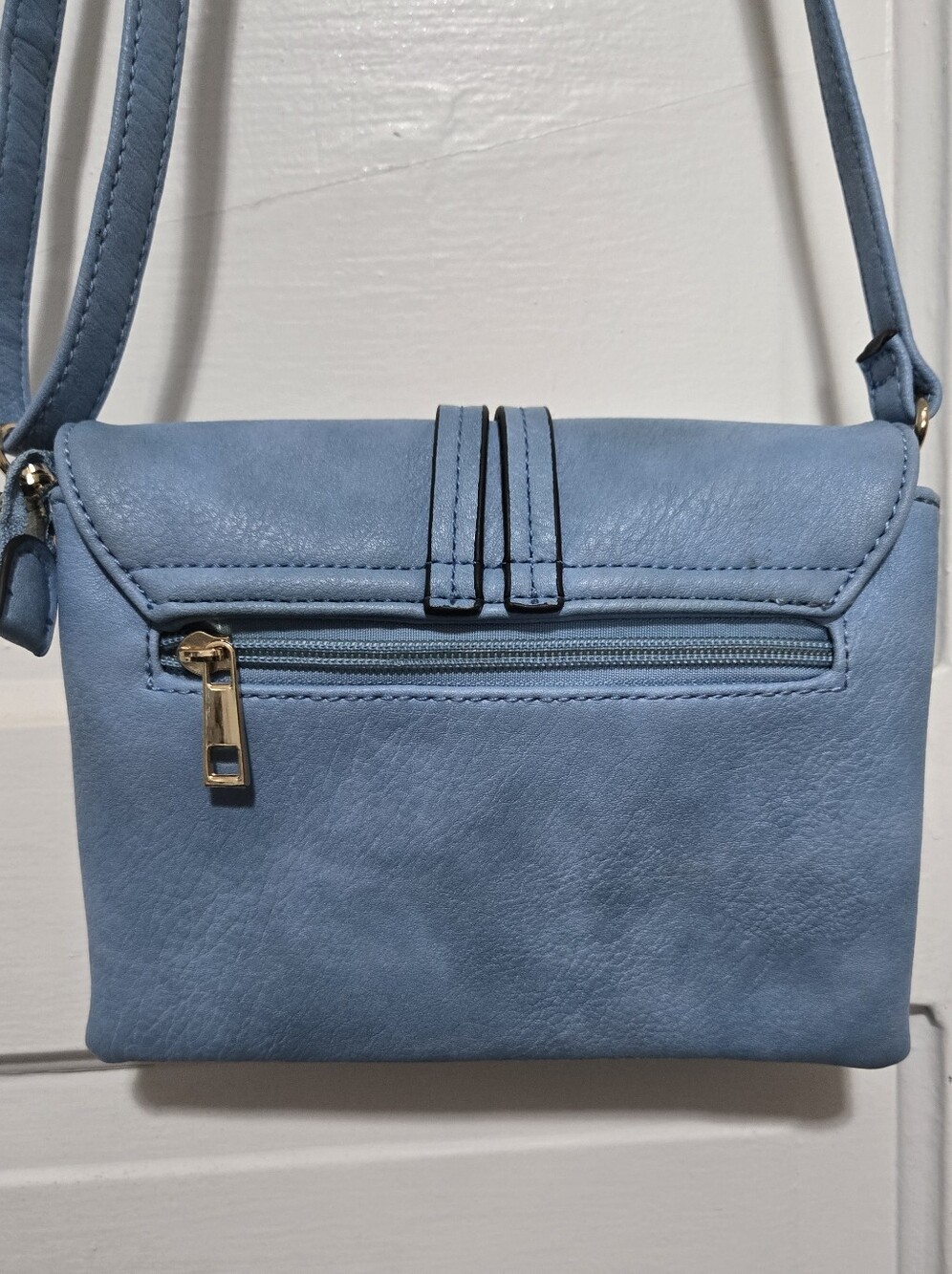Light Blue Crossbody Bag with Polished Corner Accents And Vegan Leather - Picture 5 of 8